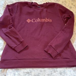 Columbia women’s sweatshirt
